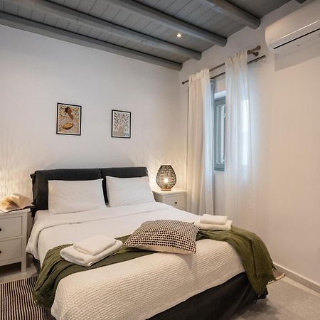 Caper-2 Bedroom Traditional Home With Amazing View Науса Екстериор снимка