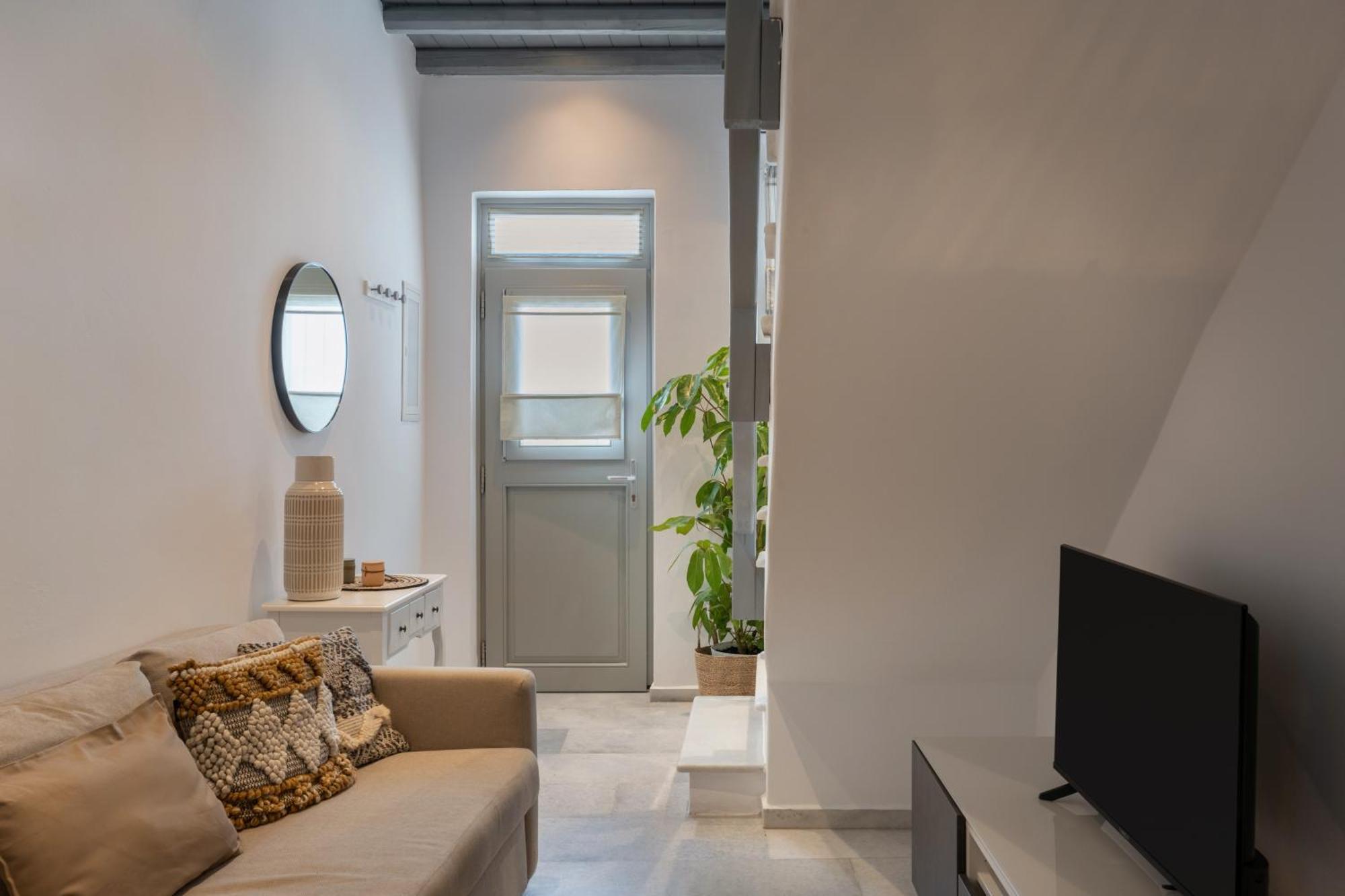 Caper-2 Bedroom Traditional Home With Amazing View Науса Екстериор снимка