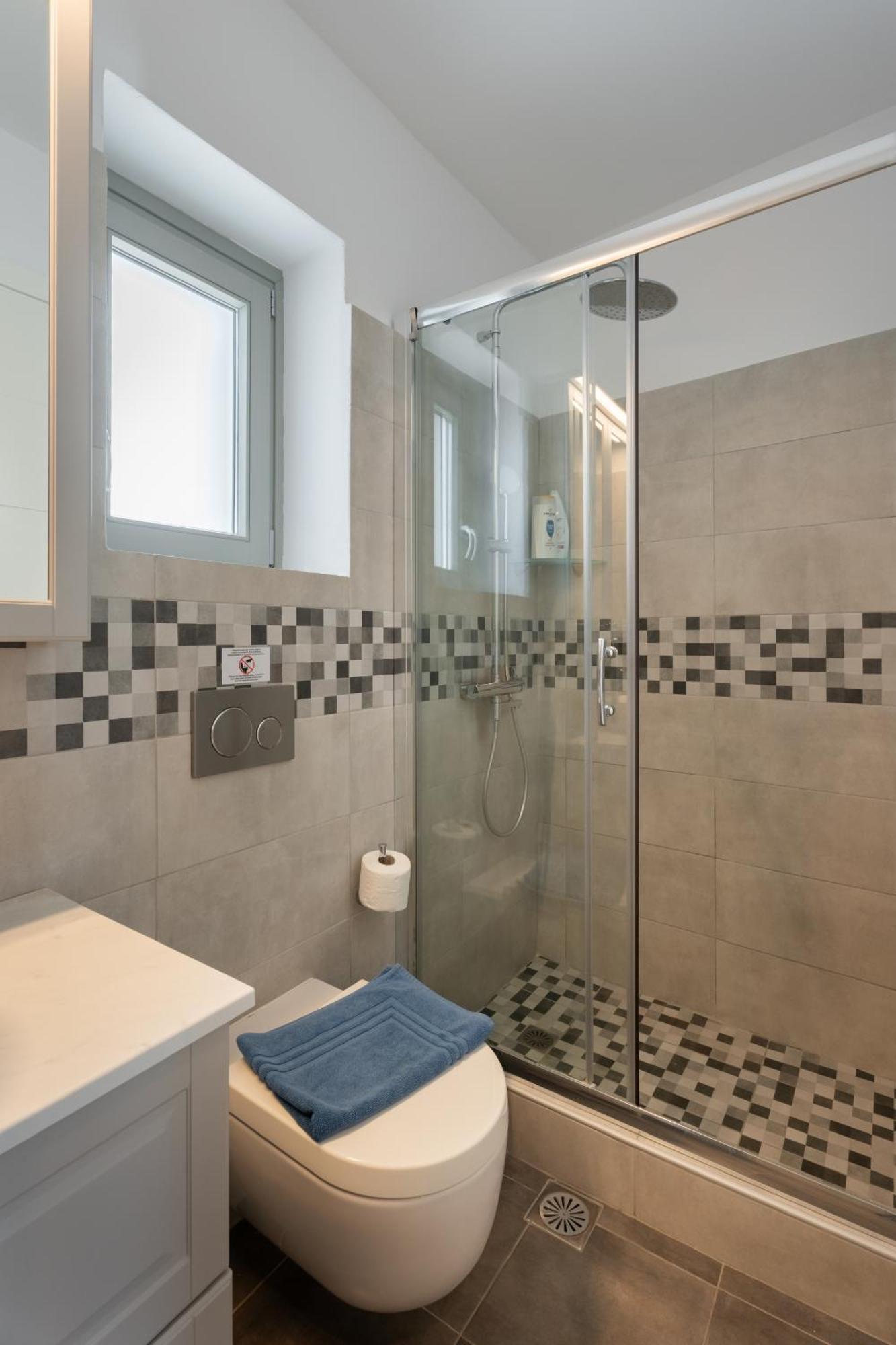 Caper-2 Bedroom Traditional Home With Amazing View Науса Екстериор снимка