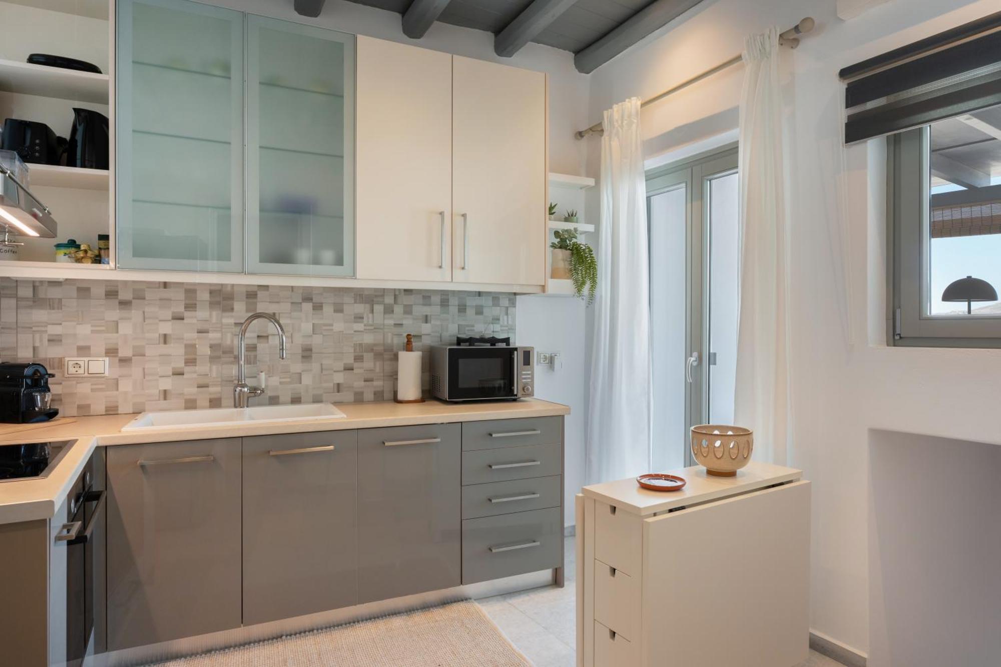 Caper-2 Bedroom Traditional Home With Amazing View Науса Екстериор снимка