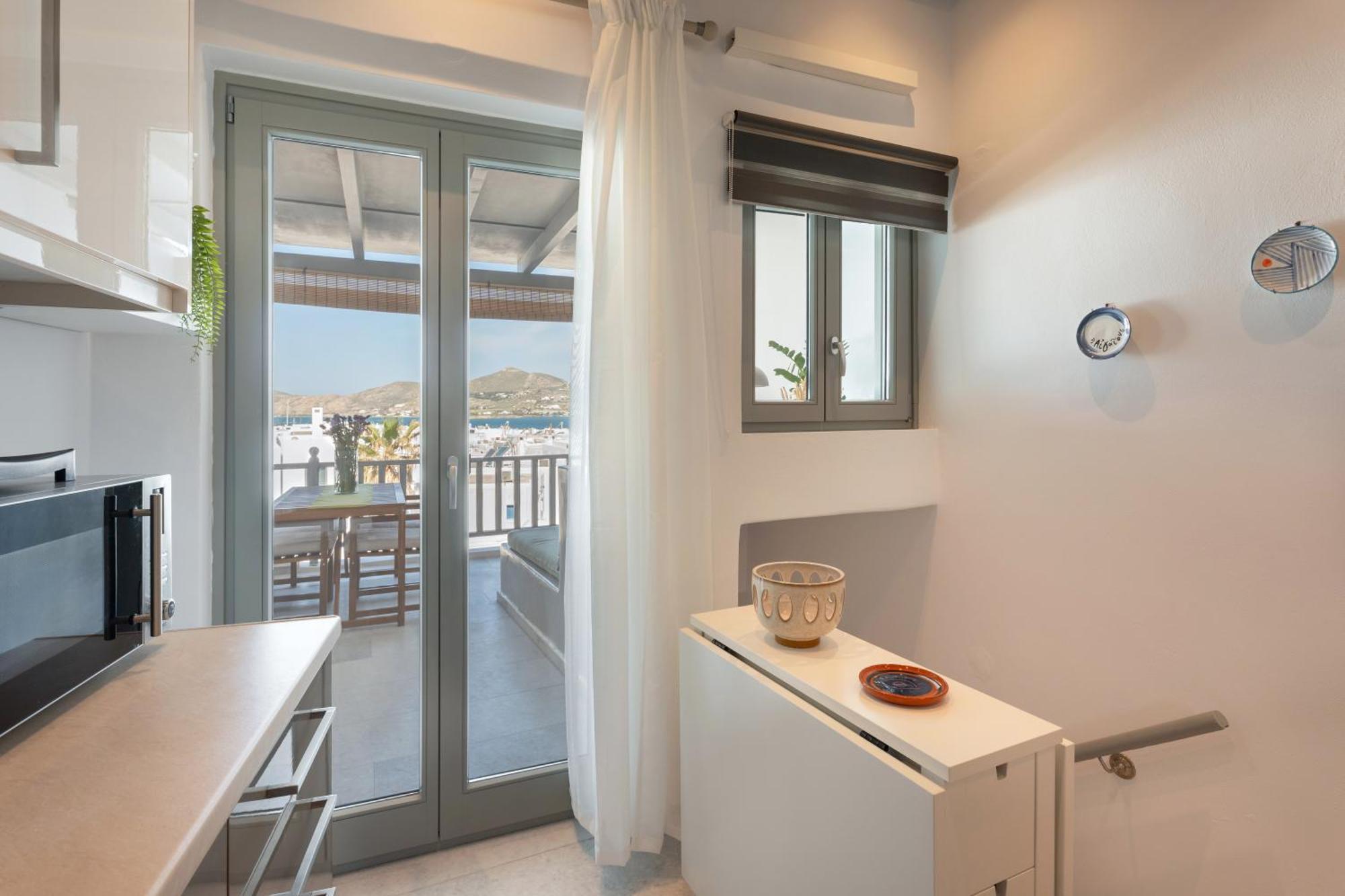 Caper-2 Bedroom Traditional Home With Amazing View Науса Екстериор снимка